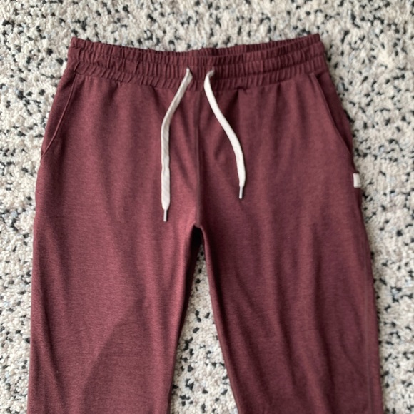 Vuori Women’s Performance Jogger Ruby Heather Red Soft Comfy Size Small - Picture 3 of 13